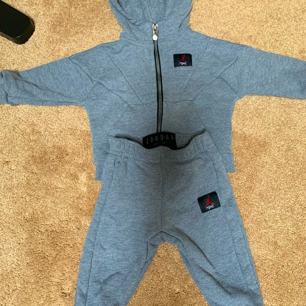 Jordan jacket and pants set 12m like new